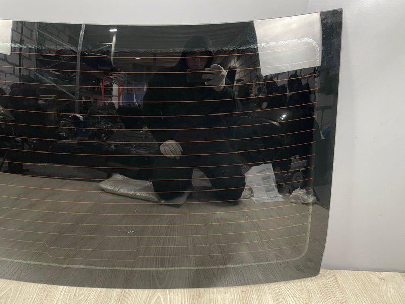 Стекло заднее, 9000 рублей, Москва