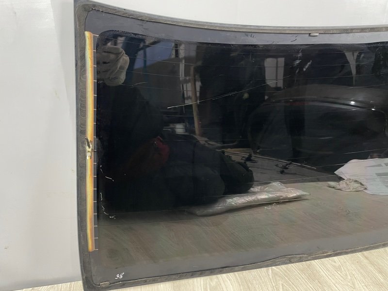 Стекло заднее, 9000 рублей, Москва