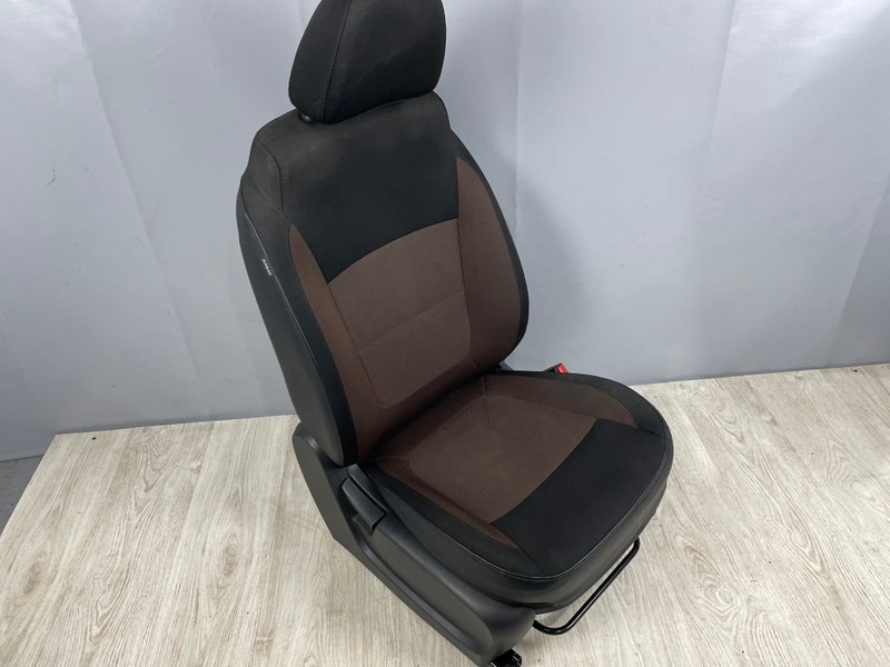 Сиденье переднее правое, 7000 рублей, Москва