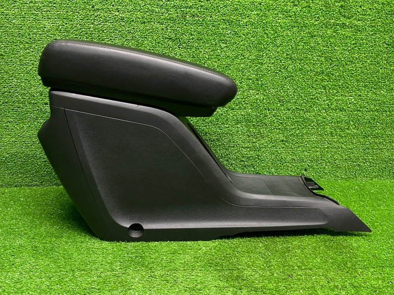 Подлокотник, 15000 рублей, Москва