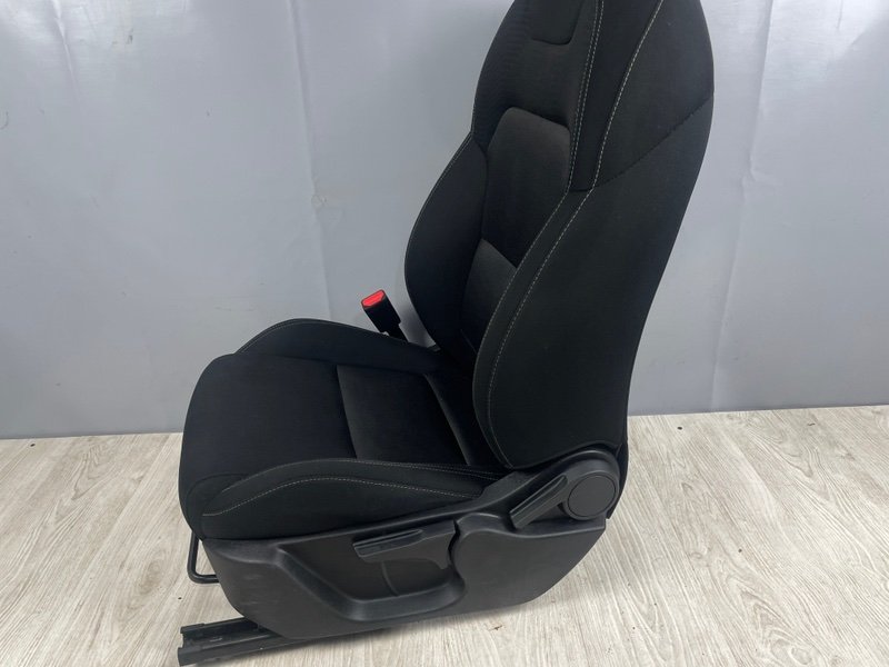 Сиденье переднее левое, 30000 рублей, Москва