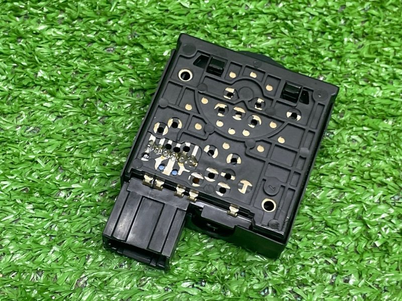 Кнопка корректора фар, 500 рублей, Москва