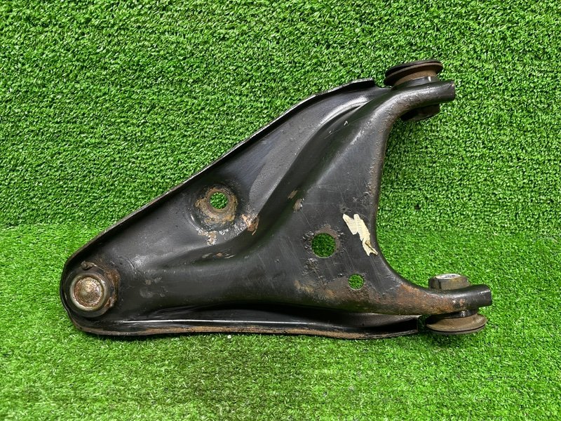 Рычаг передний левый, 1000 рублей, Москва