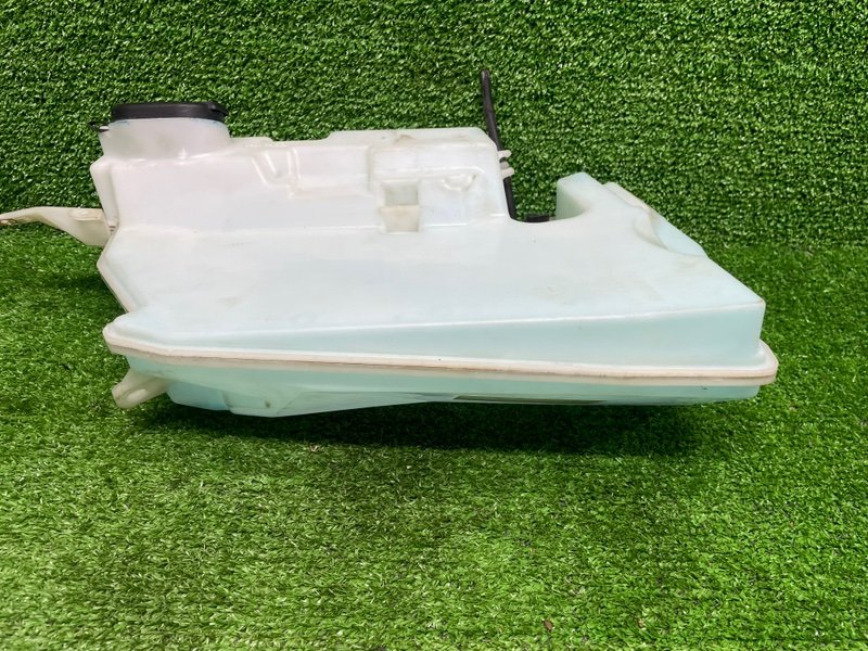 Бачок омывателя лобового стекла, 1000 рублей, Москва