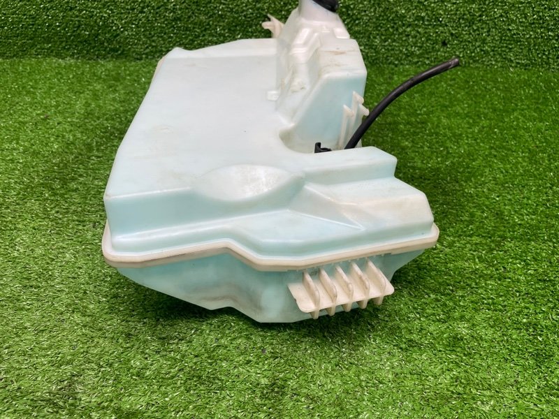 Бачок омывателя лобового стекла, 1000 рублей, Москва