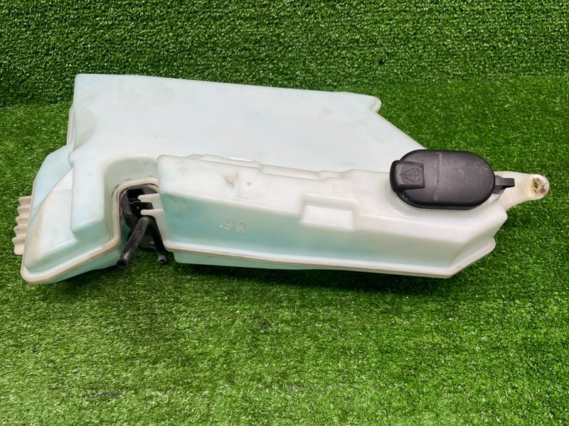 Бачок омывателя лобового стекла, 1000 рублей, Москва