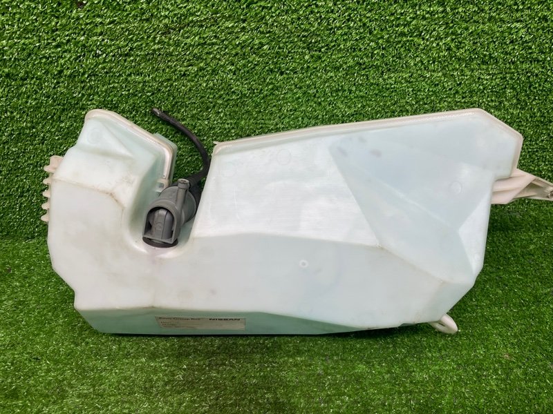 Бачок омывателя лобового стекла, 1000 рублей, Москва