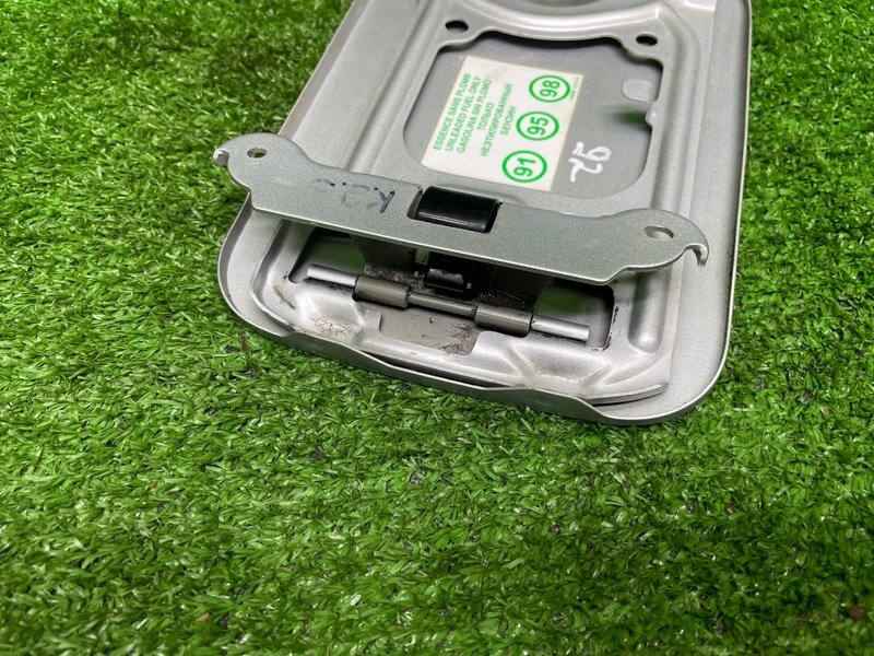 Лючок топливного бака, 1000 рублей, Москва