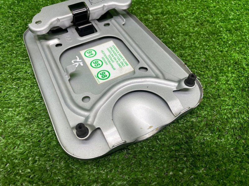 Лючок топливного бака, 1000 рублей, Москва