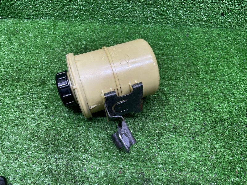 Бачок гидроусилителя руля, 1000 рублей, Москва