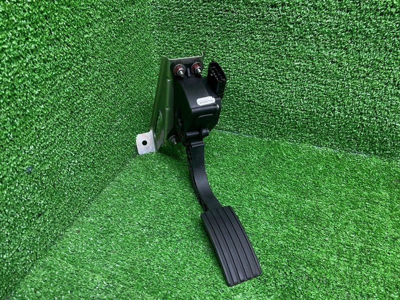 Педаль газа, 1050 рублей, Москва