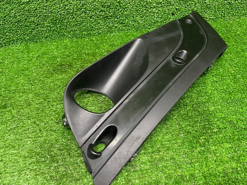 Накладка противотуманной фары, 500 рублей, Москва