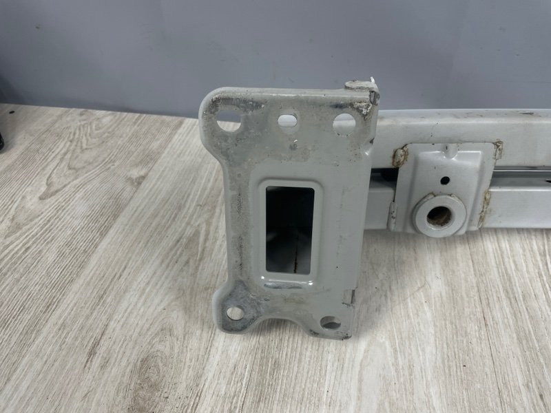 Усилитель переднего бампера, 10000 рублей, Москва