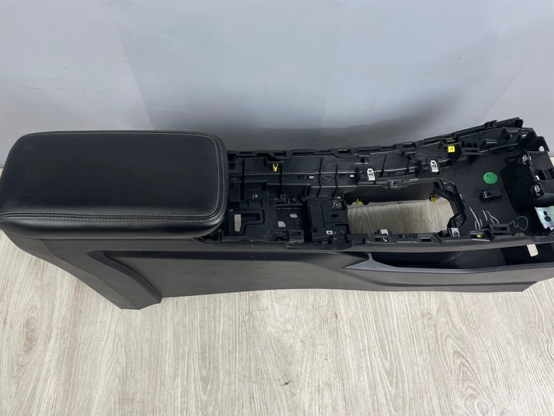 Подлокотник, 8000 рублей, Москва