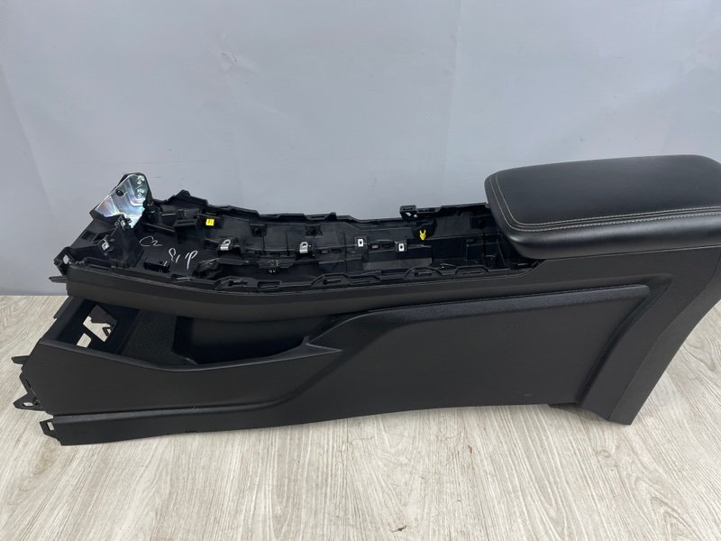 Подлокотник, 8000 рублей, Москва