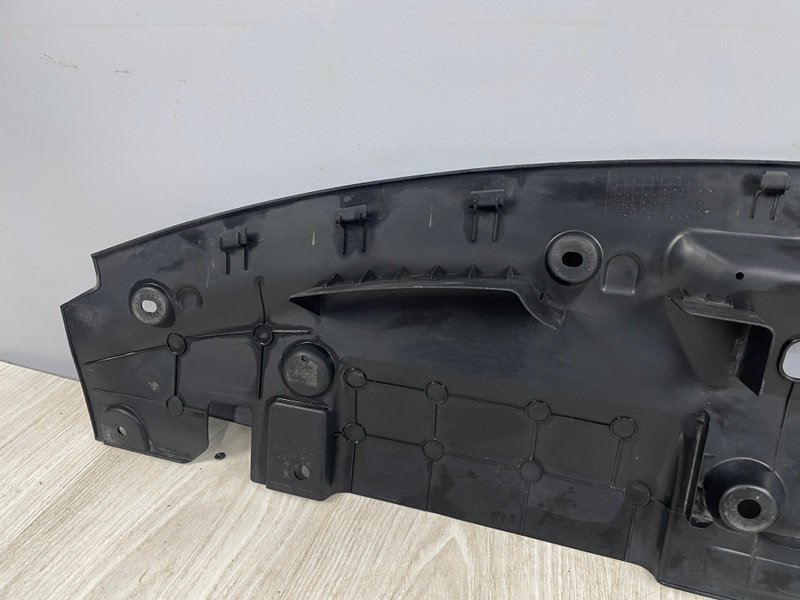 Кожух замка капота, 3500 рублей, Москва