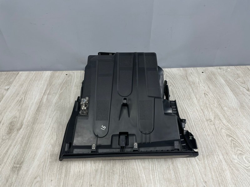 Бардачок, 2000 рублей, Москва