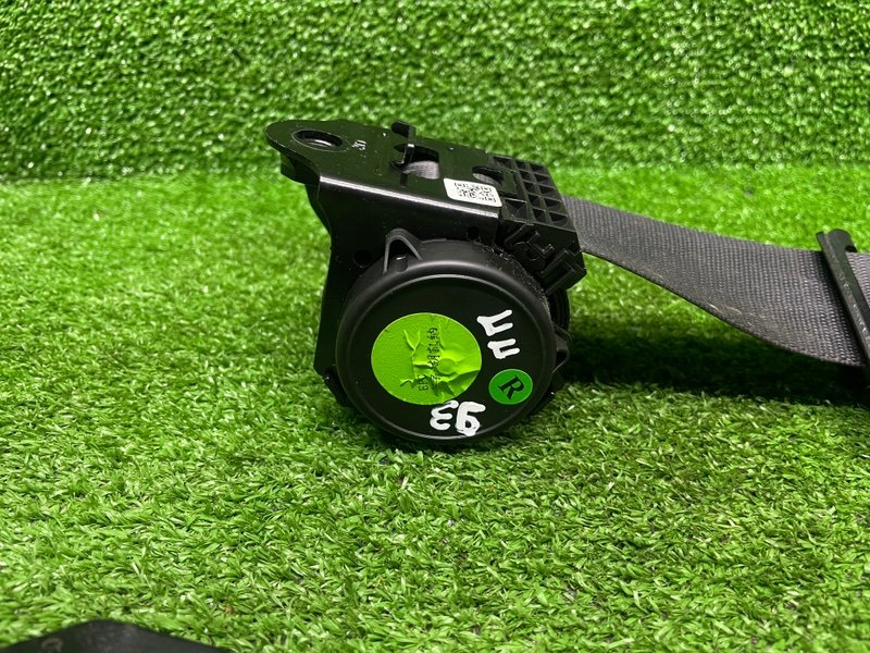 Ремень безопасности, 2000 рублей, Москва