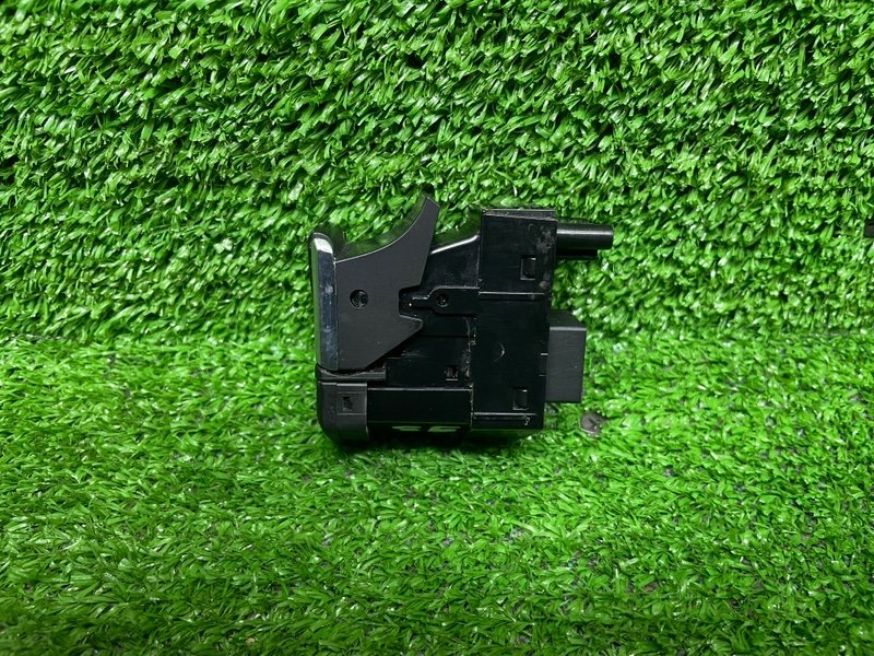 Кнопка стояночного тормоза, 1000 рублей, Москва