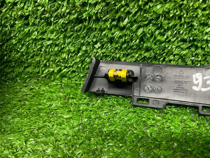 Накладка декоративная, 500 рублей, Москва