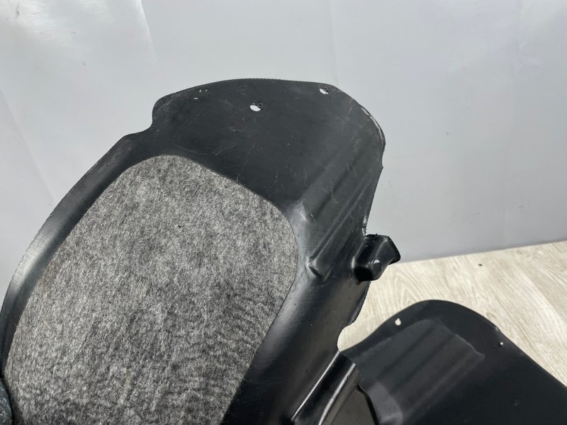 Подкрылок, 2000 рублей, Москва