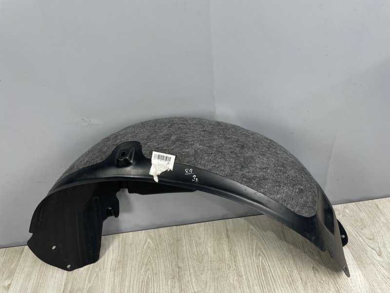 Подкрылок, 2000 рублей, Москва