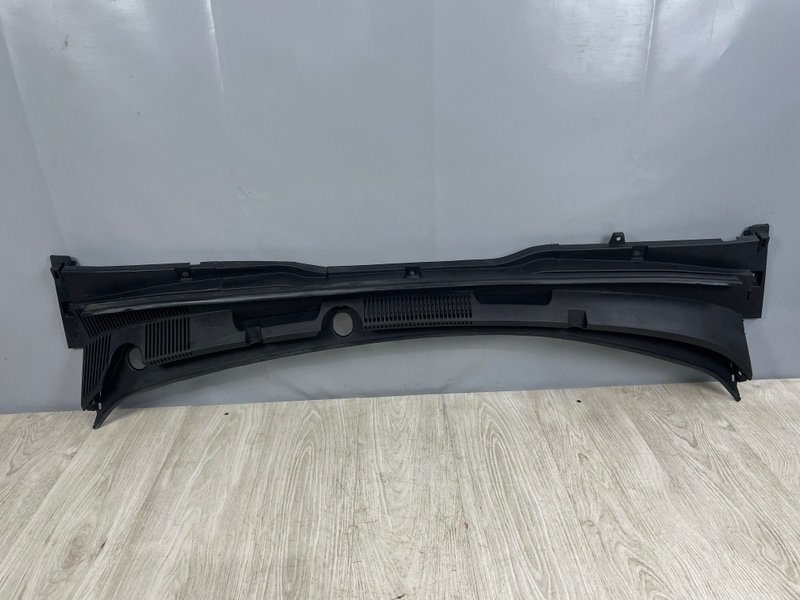 Планка под лобовое стекло, 2500 рублей, Москва