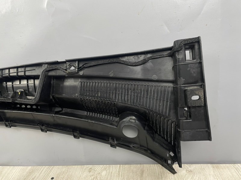 Планка под лобовое стекло, 2500 рублей, Москва