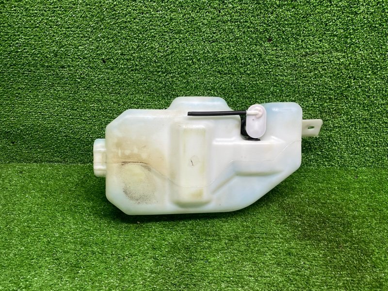 Бачок омывателя лобового стекла, 1000 рублей, Москва