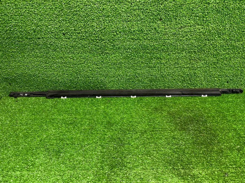 Молдинг стекла, 1500 рублей, Москва