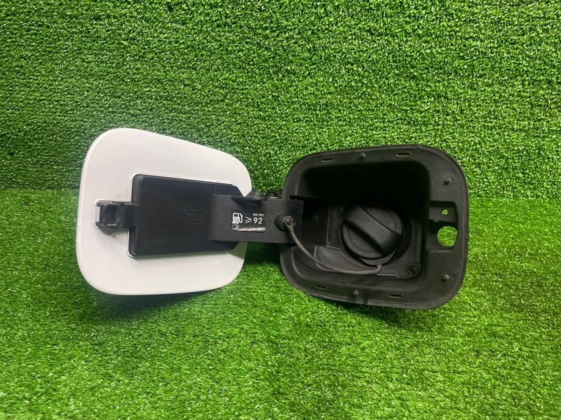 Лючок топливного бака, 3500 рублей, Москва