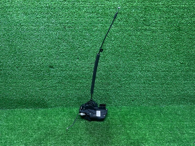 Замок двери задней левой, 2000 рублей, Москва