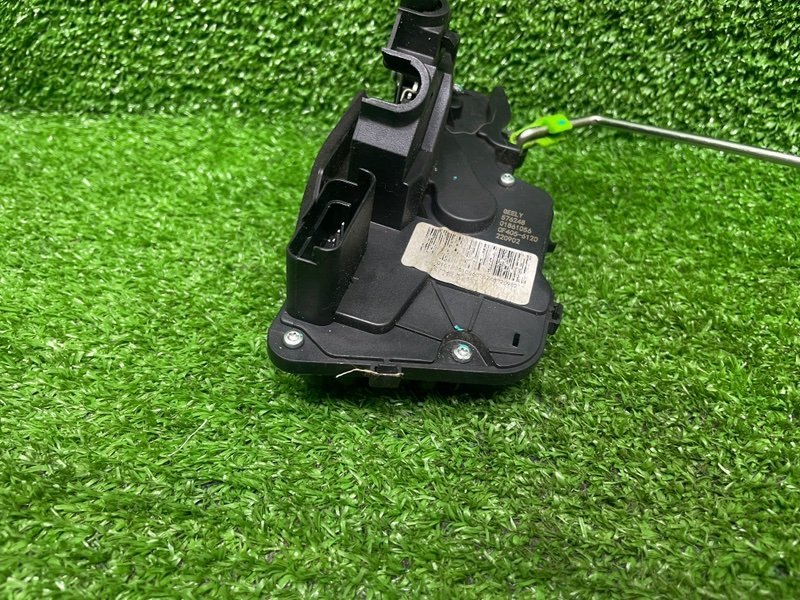 Замок двери передней правой, 2000 рублей, Москва