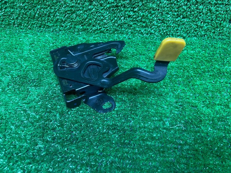 Замок капота, 1500 рублей, Москва