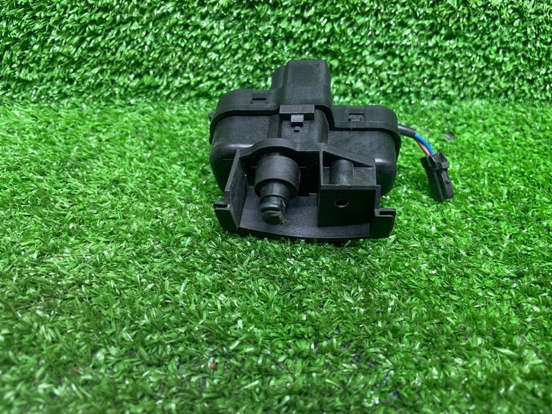 Замок лючка бензобака, 2500 рублей, Москва