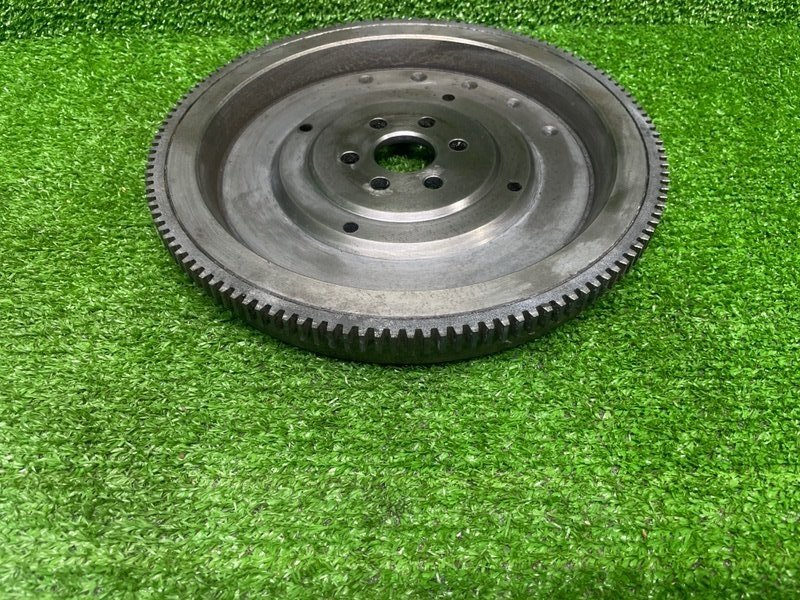 Маховик, 2000 рублей, Москва