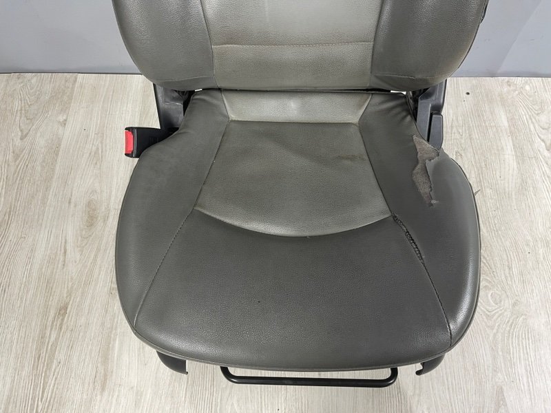 Сиденье переднее левое, 10000 рублей, Москва