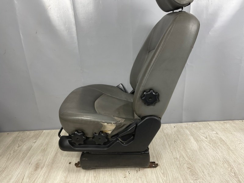 Сиденье переднее левое, 10000 рублей, Москва