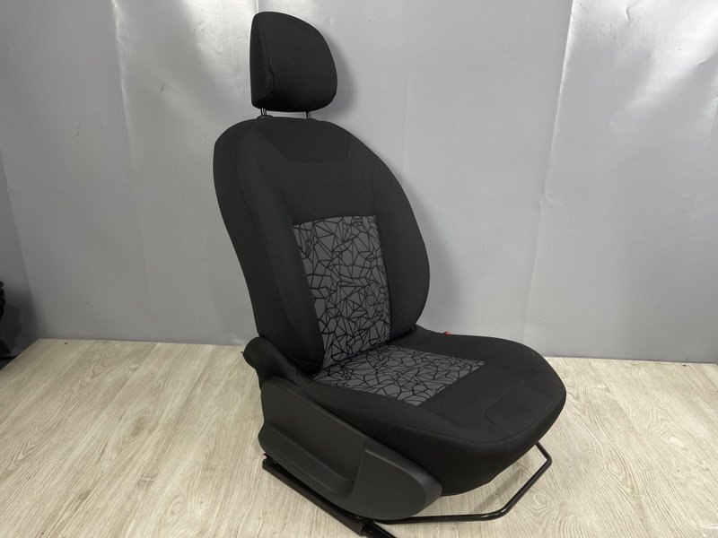 Сиденье переднее правое, 6000 рублей, Москва