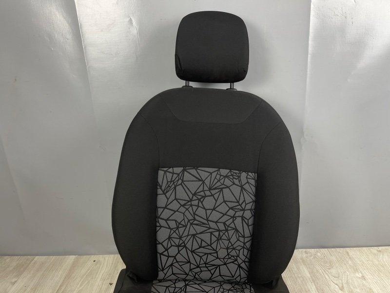 Сиденье переднее правое, 6000 рублей, Москва