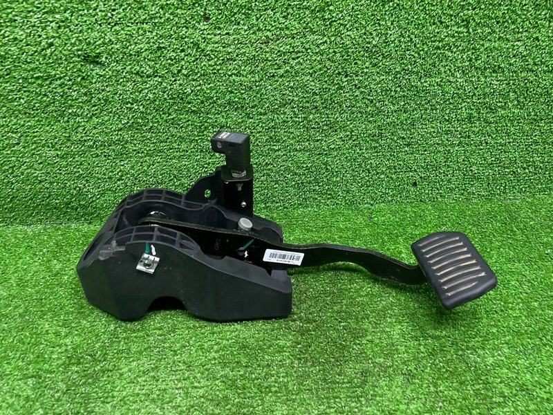 Педаль тормоза, 1500 рублей, Москва