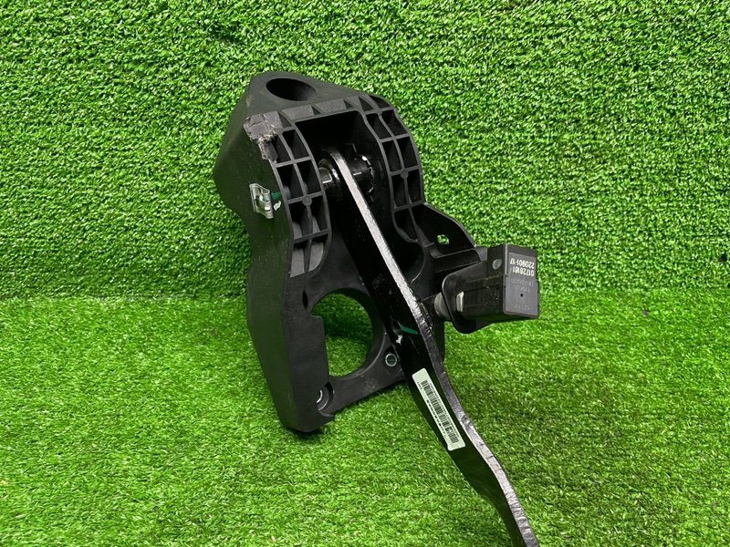 Педаль тормоза, 1500 рублей, Москва