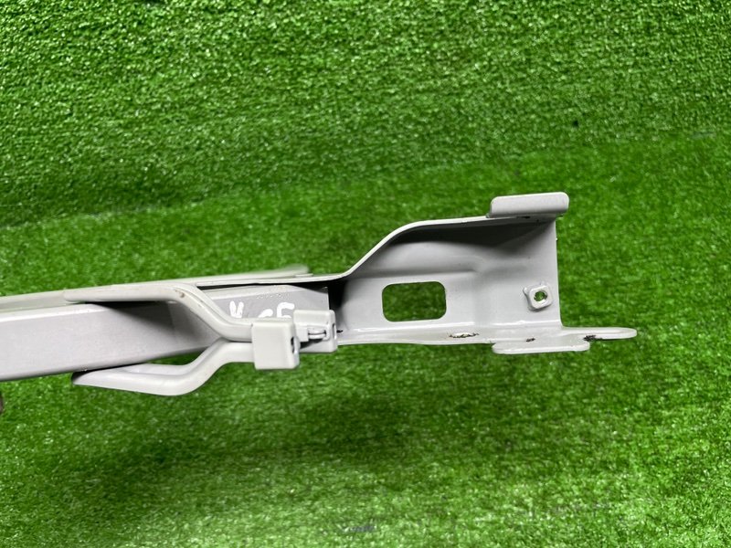 Петля крышки багажника, 3000 рублей, Москва