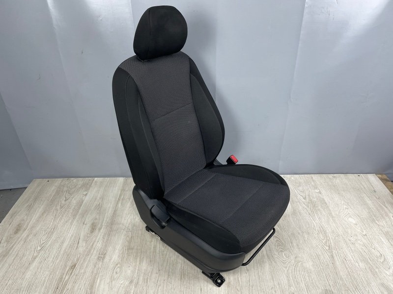 Сиденье переднее правое, 12000 рублей, Москва