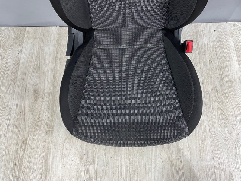 Сиденье переднее правое, 12000 рублей, Москва