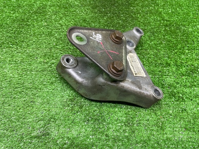 Кронштейн двигателя, 1000 рублей, Москва