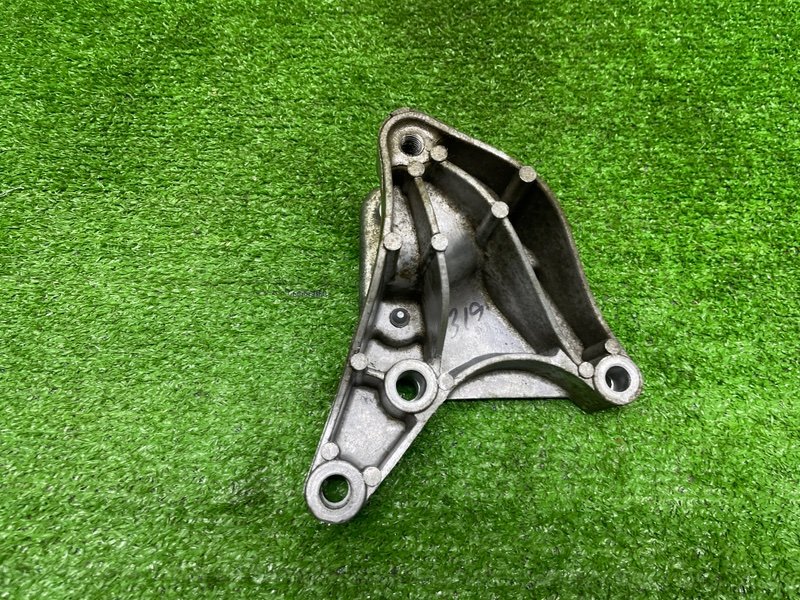 Кронштейн двигателя, 1000 рублей, Москва