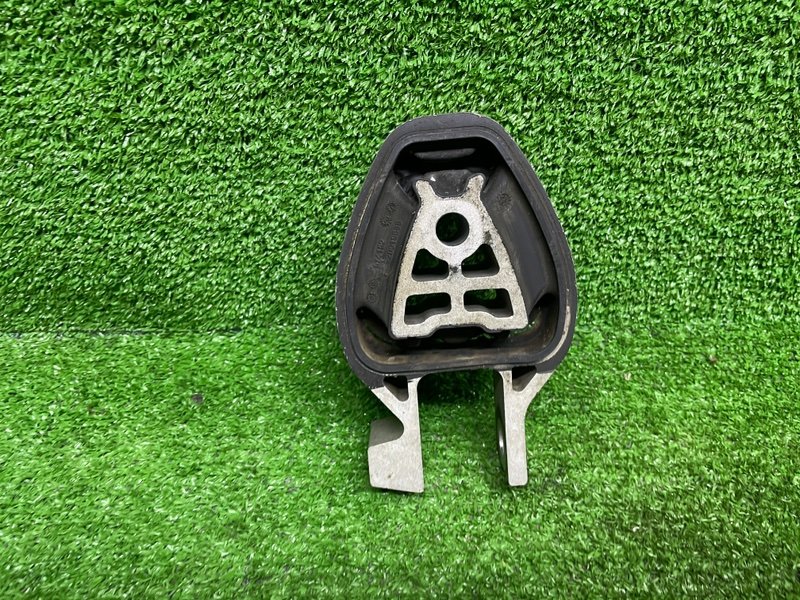 Опора двигателя, 2000 рублей, Москва