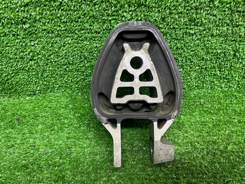 Опора двигателя, 2000 рублей, Москва