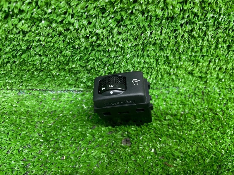 Кнопка корректора фар, 500 рублей, Москва